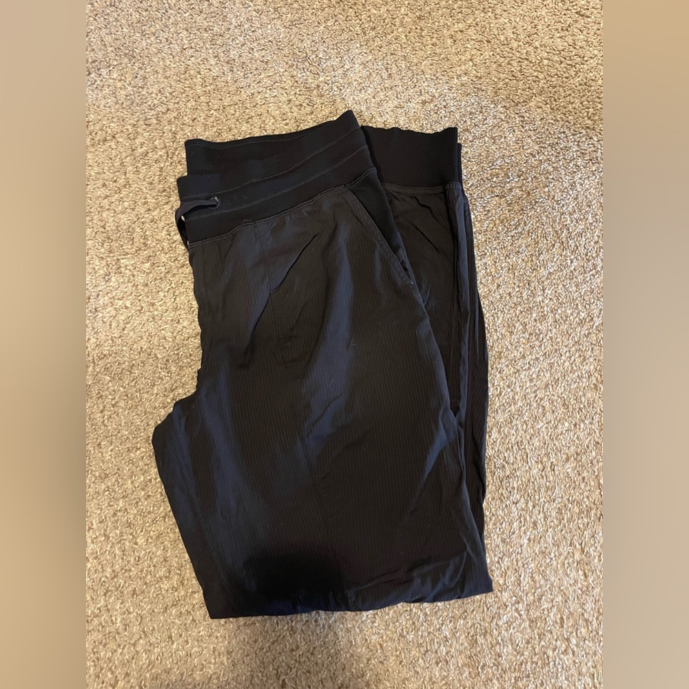 Lululemon Dance Studio Mid-Rise Jogger 
Full length 
Black 
Size 8